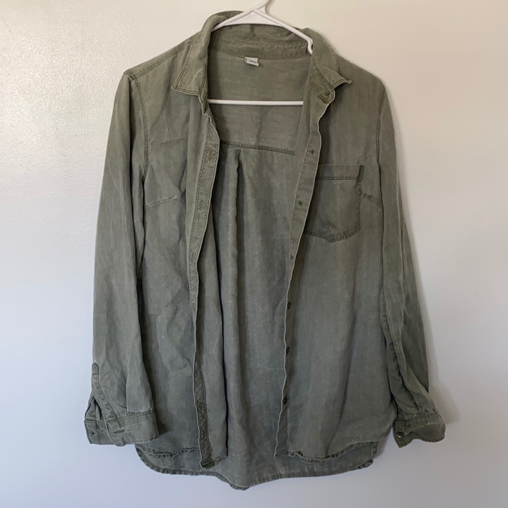 Old Navy long sleeved button up
